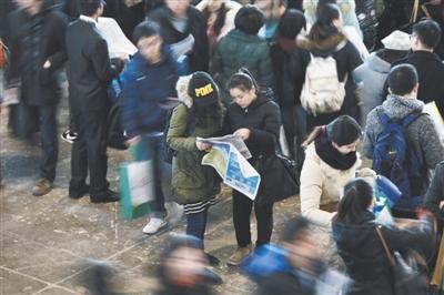 研究生渐成高校就业主力军 意识逊于本科生