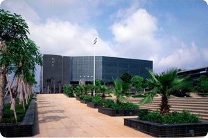 ���ȴ�ѧ���Ź�ѧԺУ԰���