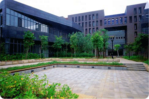 ���ȴ�ѧ���Ź�ѧԺУ԰���