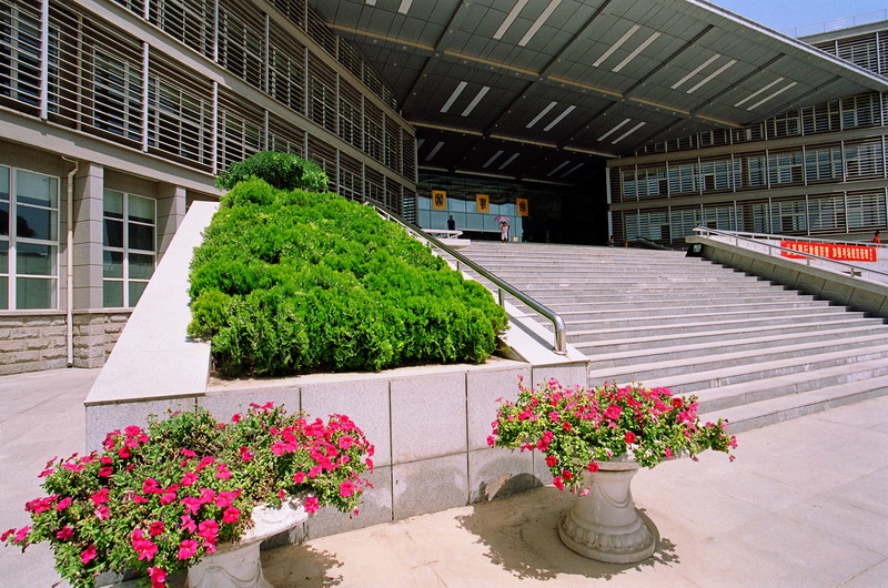 ������ҵ��ѧУ԰���13