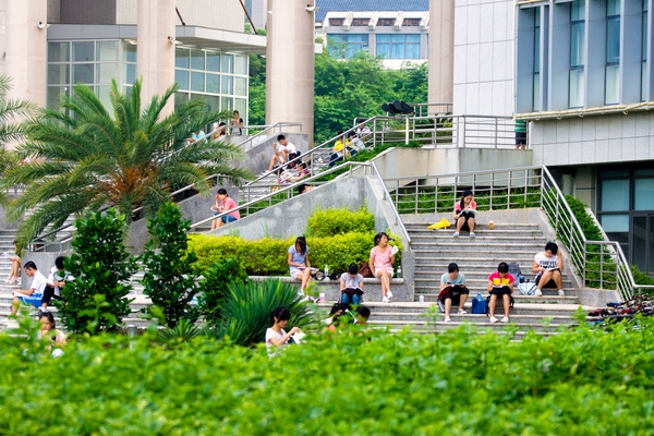 ��������ѧԺУ԰һ��